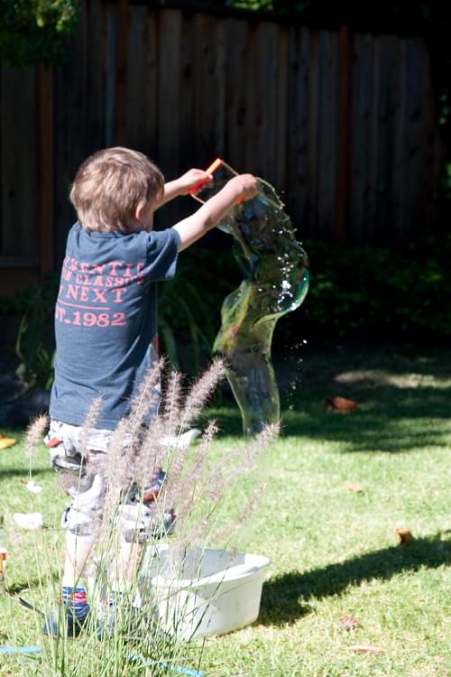 GIANT BUBBLES